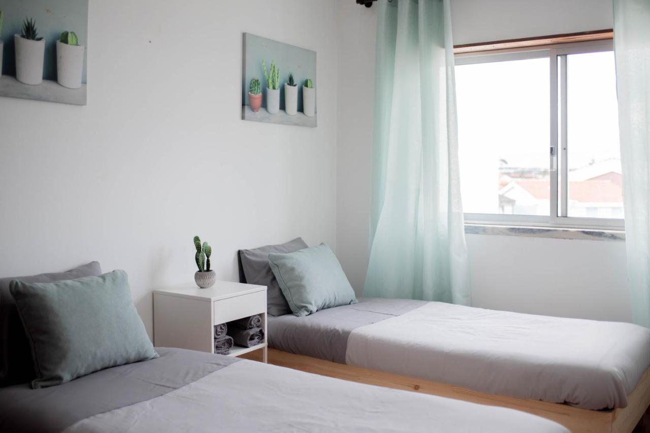 Baleal Surf Emotions Hostel Ngoại thất bức ảnh