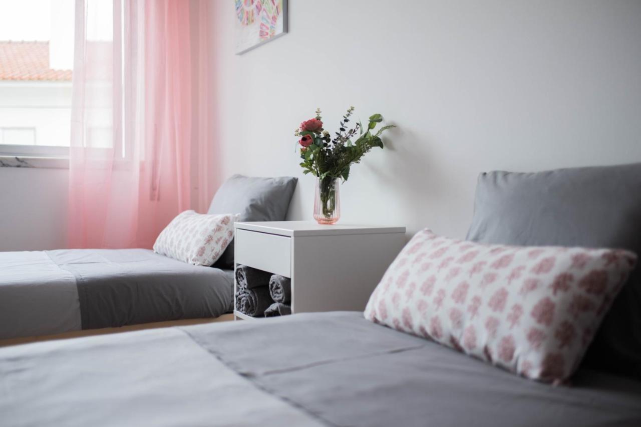 Baleal Surf Emotions Hostel Ngoại thất bức ảnh