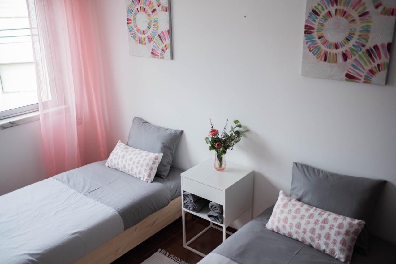 Baleal Surf Emotions Hostel Ngoại thất bức ảnh